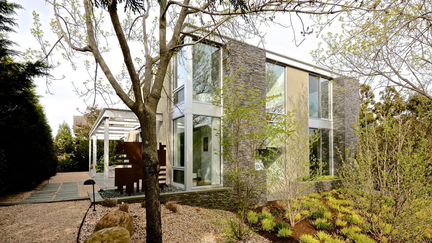 Exteriors Image -5c8266df1dee2